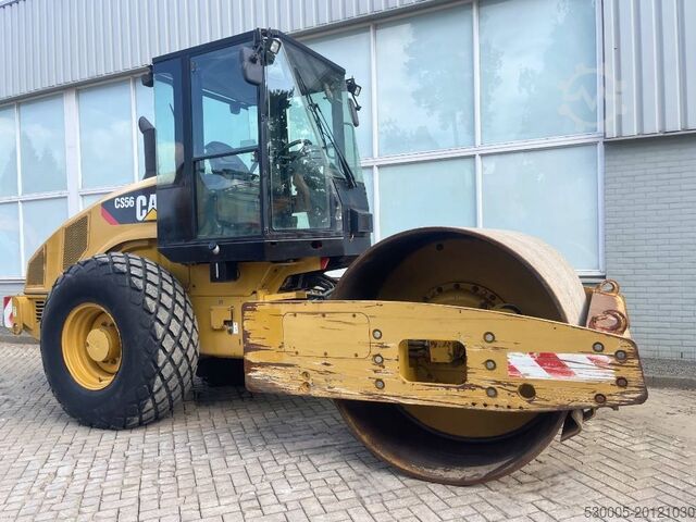 Single drum roller Caterpillar CS 56       2010