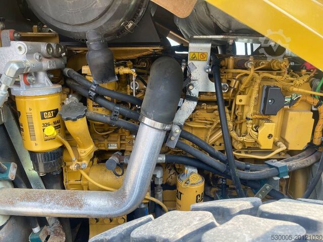 Single drum roller Caterpillar CS 56       2010