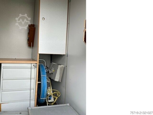 Customized van Mercedes-Benz Vario 615 DKA 4x2 Spülwagen / Dichtheitsprüfung