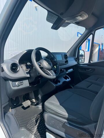 Kastenwagen hoch MERCEDES-BENZ Sprinter 215 9G-TR HOCH+LANG KLIMA 3-SITZ KAMERA