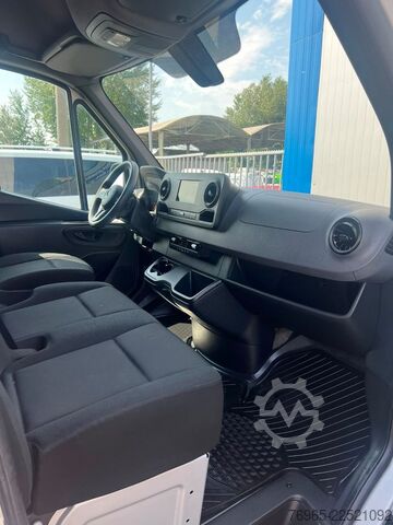 Kastenwagen hoch MERCEDES-BENZ Sprinter 215 9G-TR HOCH+LANG KLIMA 3-SITZ KAMERA