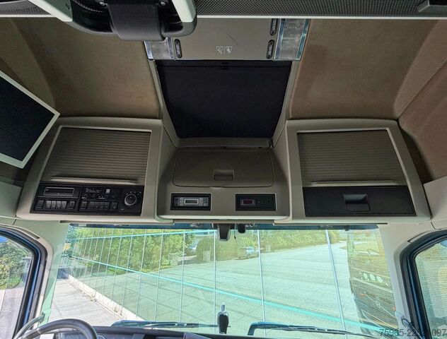 Kühlkoffer-LKW VOLVO FH 16.650 XL 6X2 FULL AIR FULL OPTIONS SIDE DOOR