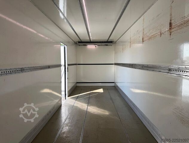 Kühlkoffer-LKW VOLVO FH 16.650 XL 6X2 FULL AIR FULL OPTIONS SIDE DOOR