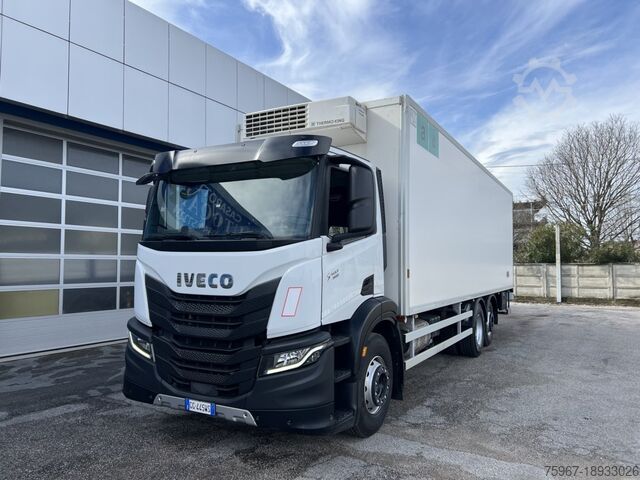 🏷️ Iveco S-WAY 360 - used Refrigerated truck for sale