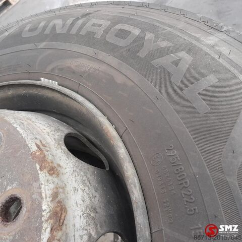 Tyre Uniroyal Occ vrachtwagenband 295/80R22.5 154/149M Uniroyal