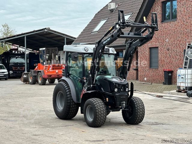 Hofschlepper DEUTZ-FAHR 3060 mit Quicke Frontlader *NEU*