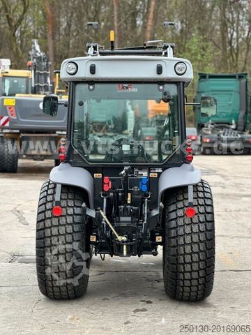 Hofschlepper DEUTZ-FAHR 3060 mit Quicke Frontlader *NEU*