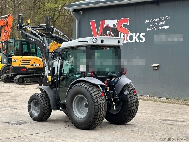 Hofschlepper DEUTZ-FAHR 3060 mit Quicke Frontlader *NEU*