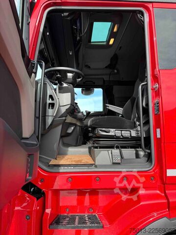 Holztransporter LKW MAN TGX 33.510 BL CH 6X4 mit TajfunLIV 150Z96,MIETE?