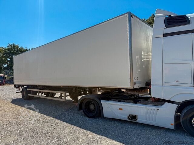 Box semitrailer KÖGEL SVKA10 1-Achs Ladebordwand