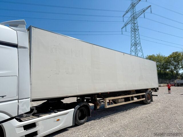 Box semitrailer KÖGEL SVKA10 1-Achs Ladebordwand