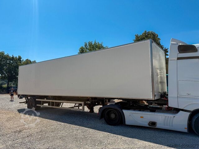 Box semitrailer KÖGEL SVKA10 1-Achs Ladebordwand