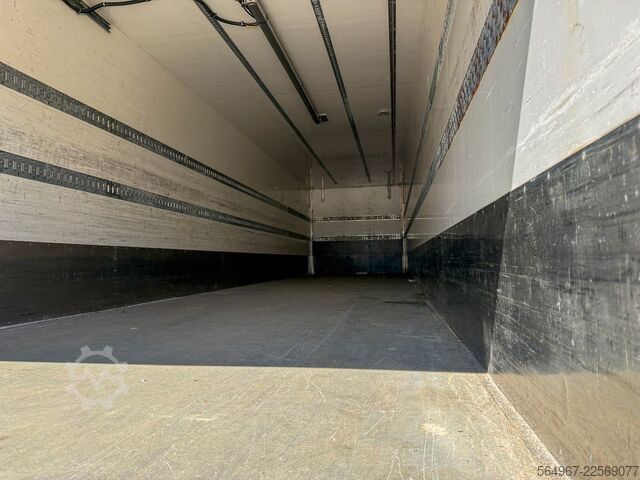 Box semitrailer KÖGEL SVKA10 1-Achs Ladebordwand