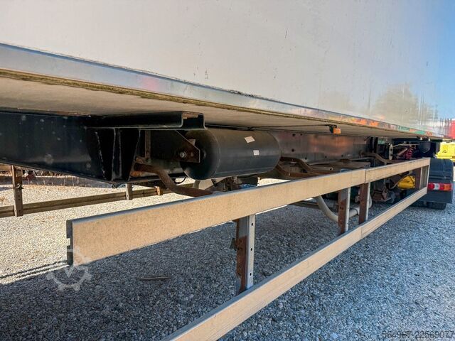 Box semitrailer KÖGEL SVKA10 1-Achs Ladebordwand