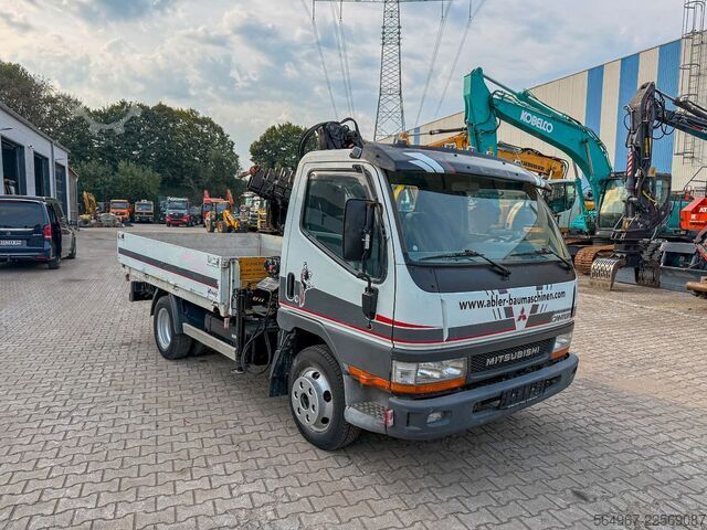 Pick-up van FUSO Canter Pritsche + Kran