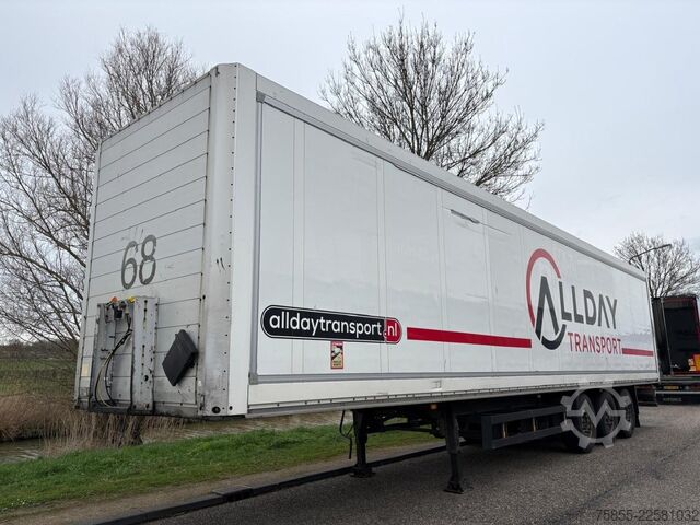 Box body Schmitz SKO 24 3-Axle Box / SAF Axles / Discbrakes / Li...