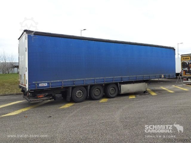 Open semitrailer with tarp Schmitz Cargobull Semitrailer Curtainsider Standard Hayon