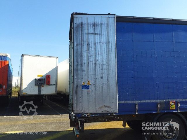 Open semitrailer with tarp Schmitz Cargobull Semitrailer Curtainsider Standard