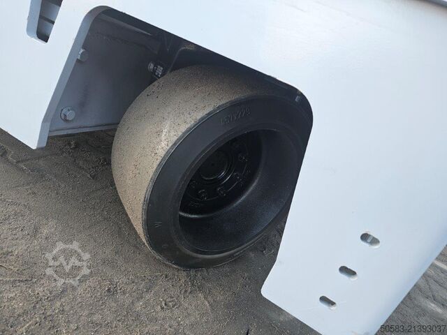 Four-way side loader Hubtex PHOENIX MQ45 - TRIPLEX