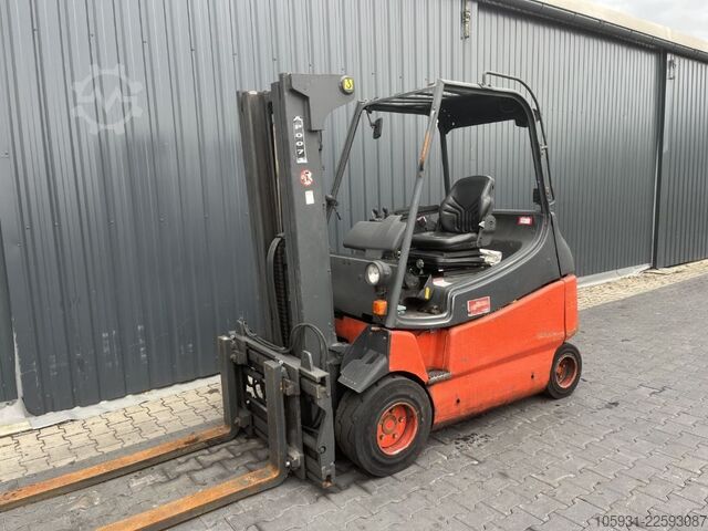 Elektro 4 Rad-Stapler Linde E30/600-02