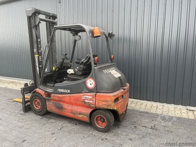 Elektro 4 Rad-Stapler Linde E30-03