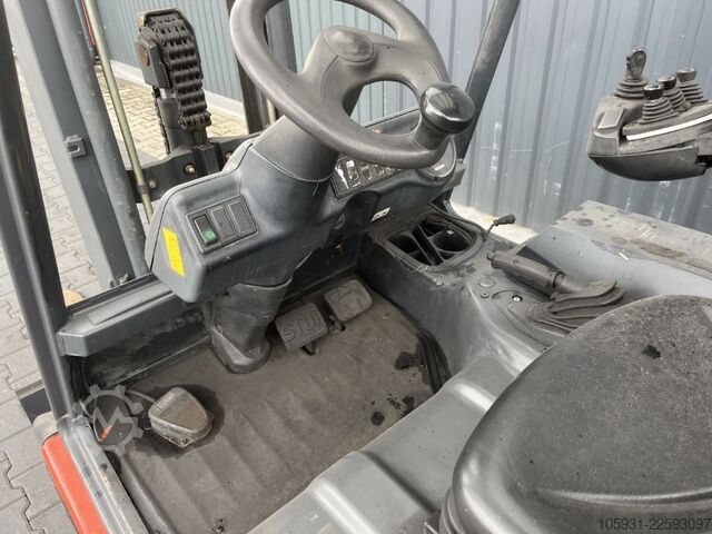 Elektro 4 Rad-Stapler Linde E25-02
