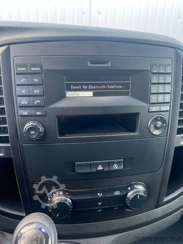 Kastenwagen MERCEDES-BENZ Vito 110 CDI 6G KLIMA TEMPOMAT 3-SITZER SCHRÄNKE