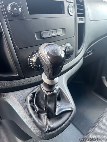 Kastenwagen MERCEDES-BENZ Vito 110 CDI 6G KLIMA TEMPOMAT 3-SITZER SCHRÄNKE
