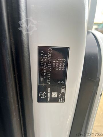 Panel van MERCEDES-BENZ Vito 110 KOMPAKT 6G KLIMA TEMPOMAT AHK 3-SITZER
