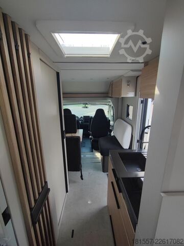 Teilintegriertes Wohnmobil BÜRSTNER Signature SFT 7.1