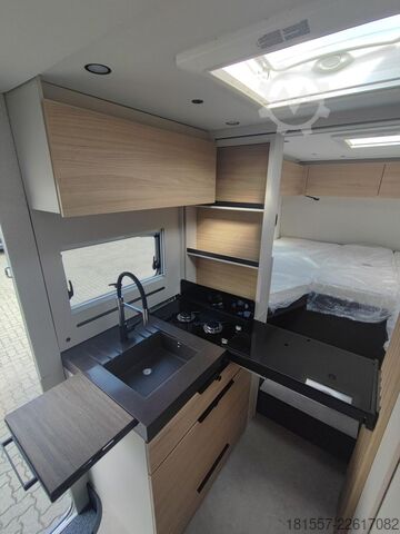 Teilintegriertes Wohnmobil BÜRSTNER Signature SFT 7.1