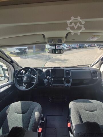 Teilintegriertes Wohnmobil BÜRSTNER Signature SFT 7.1