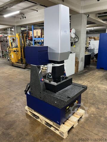 Coordinate measuring machine Werth Scope Check 400