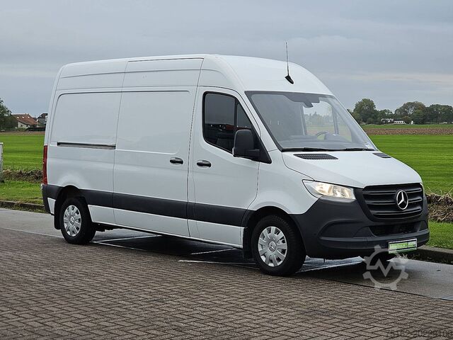 High-roof van MERCEDES-BENZ SPRINTER 315 L2H2 Mbux Automaat!