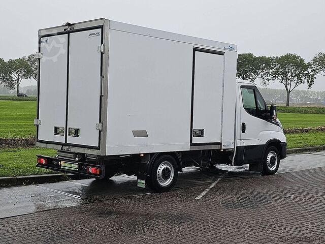 Refrigerated box wagon IVECO DAILY 35S16 Bakwagen Koel/Vries