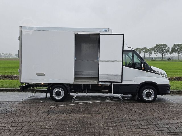 Refrigerated box wagon IVECO DAILY 35S16 Bakwagen Koel/Vries