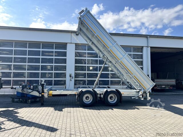 Tipper trailer Möslein TTD 19 B  19 t Tandemkipper- Tieflader hydraulischer Klappe Breitbereifung
