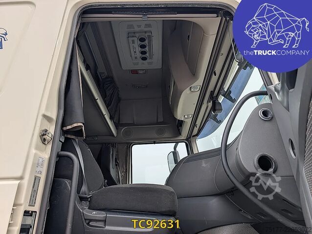 Chassis with cab DAF XF 450