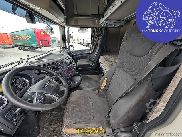 Chassis with cab DAF XF 450