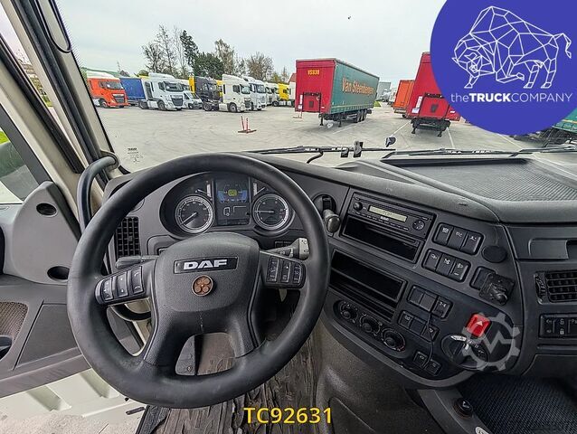 Chassis with cab DAF XF 450
