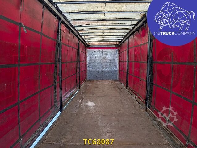 Sliding tarpaulins Schmitz Cargobull 