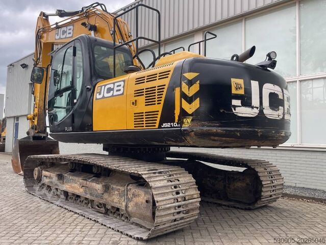 Crawler excavator JCB JS 210 LC    2017