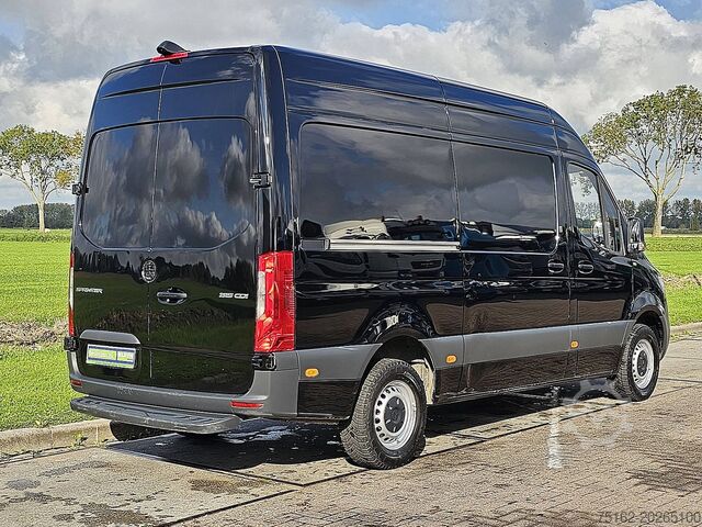 High-roof van MERCEDES-BENZ SPRINTER 315 L2H2 Automaat Mbux!