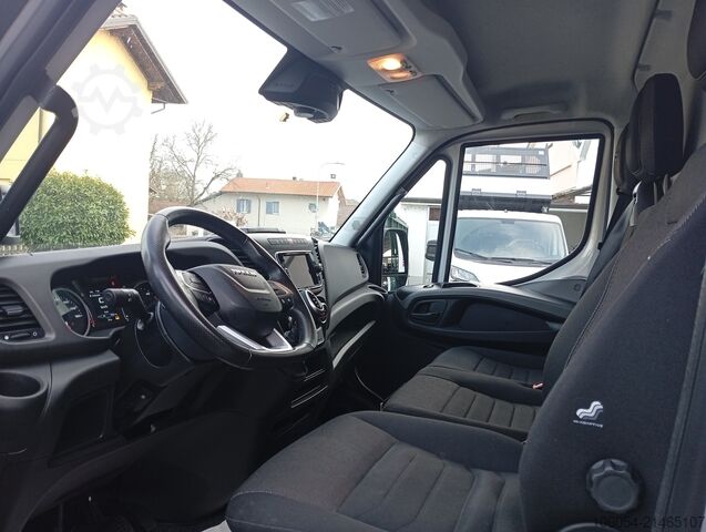 Reefer van Iveco Daily 35