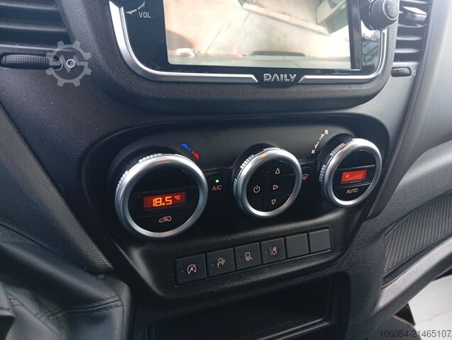 Reefer van Iveco Daily 35