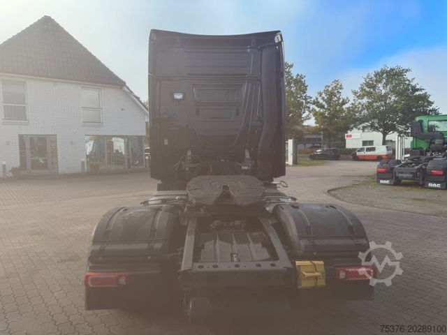 Volume tractor unit MERCEDES-BENZ ACTROS 1848 Low Deck
