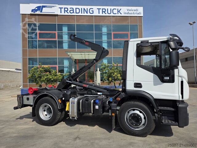 Roll-off tipper truck IVECO 140E28