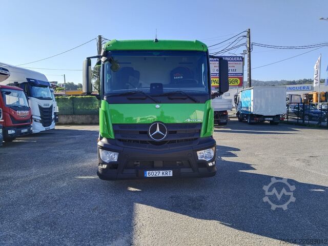 Truck chassis Mercedes-Benz ANTOS 1827