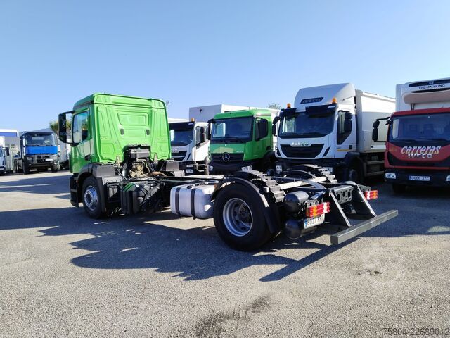 Truck chassis Mercedes-Benz ANTOS 1827