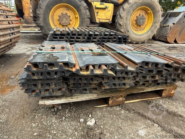 Chain excavator CATERPILLAR 336